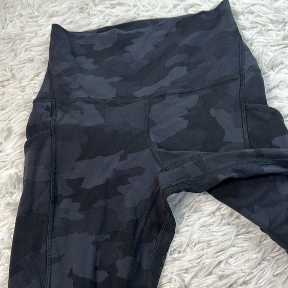 Lululemon Align High-Rise Short with Pockets 8" Heritage 365 Camo Deep Coal Mult - Picture 2 of 5